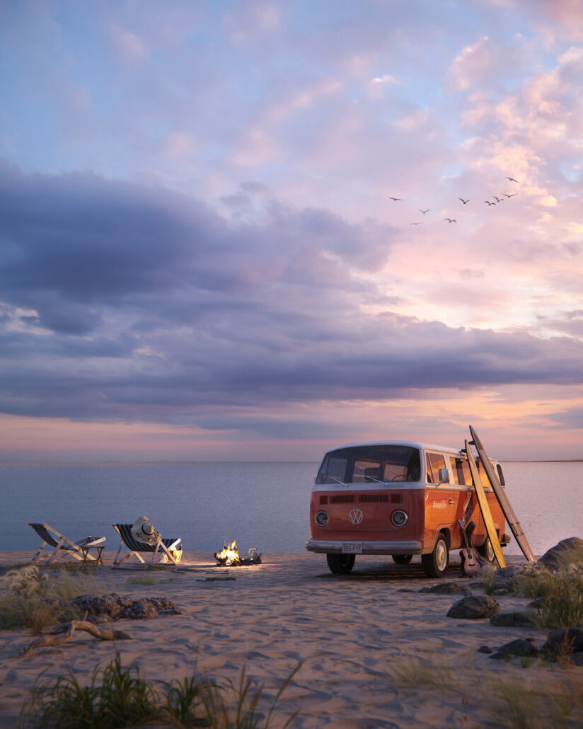 Les crépuscules au bord de l'océan avec une camionnette de surf en stationnement et deux chaises longues près d'un feu de camp sur la plage